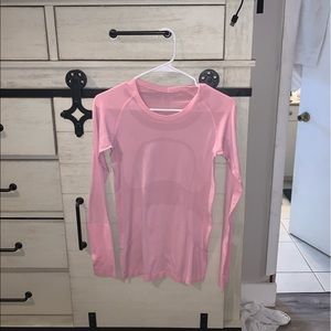 Long sleeve pink lululemon top